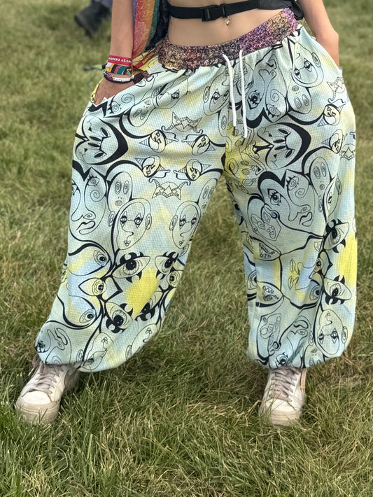 (PRE-SALE) Morphing Faces Lantern Pants